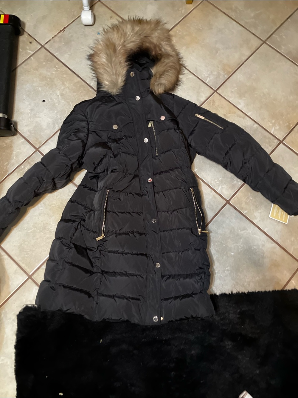 Michael Kors Black Long Puffer Coat with Faux-Fur Trimmed Hood